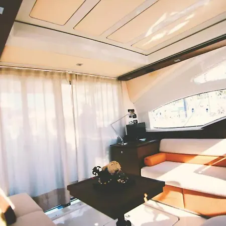بوتيل Night On Board - 2 + 2 Wc + Wifi + Tv فيلا نوفا دي غايا